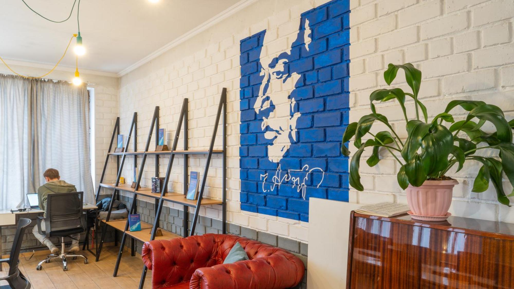 Ololofreelander Hostel&Coworking Bishkek Esterno foto