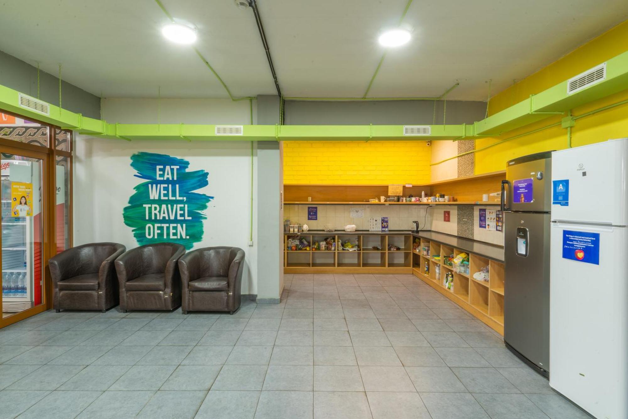 Ololofreelander Hostel&Coworking Bishkek Esterno foto