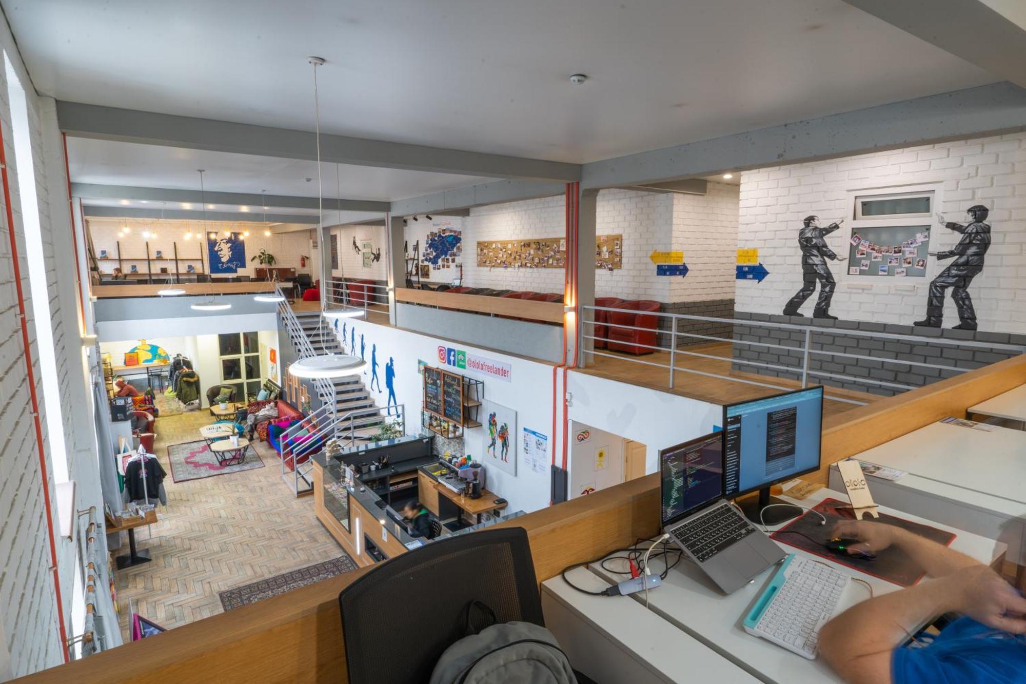 Ololofreelander Hostel&Coworking Bishkek Esterno foto