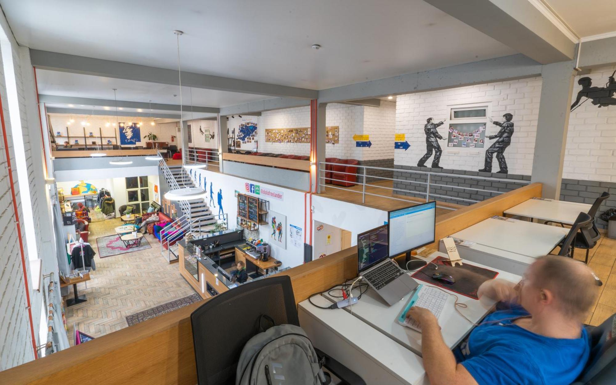 Ololofreelander Hostel&Coworking Bishkek Esterno foto