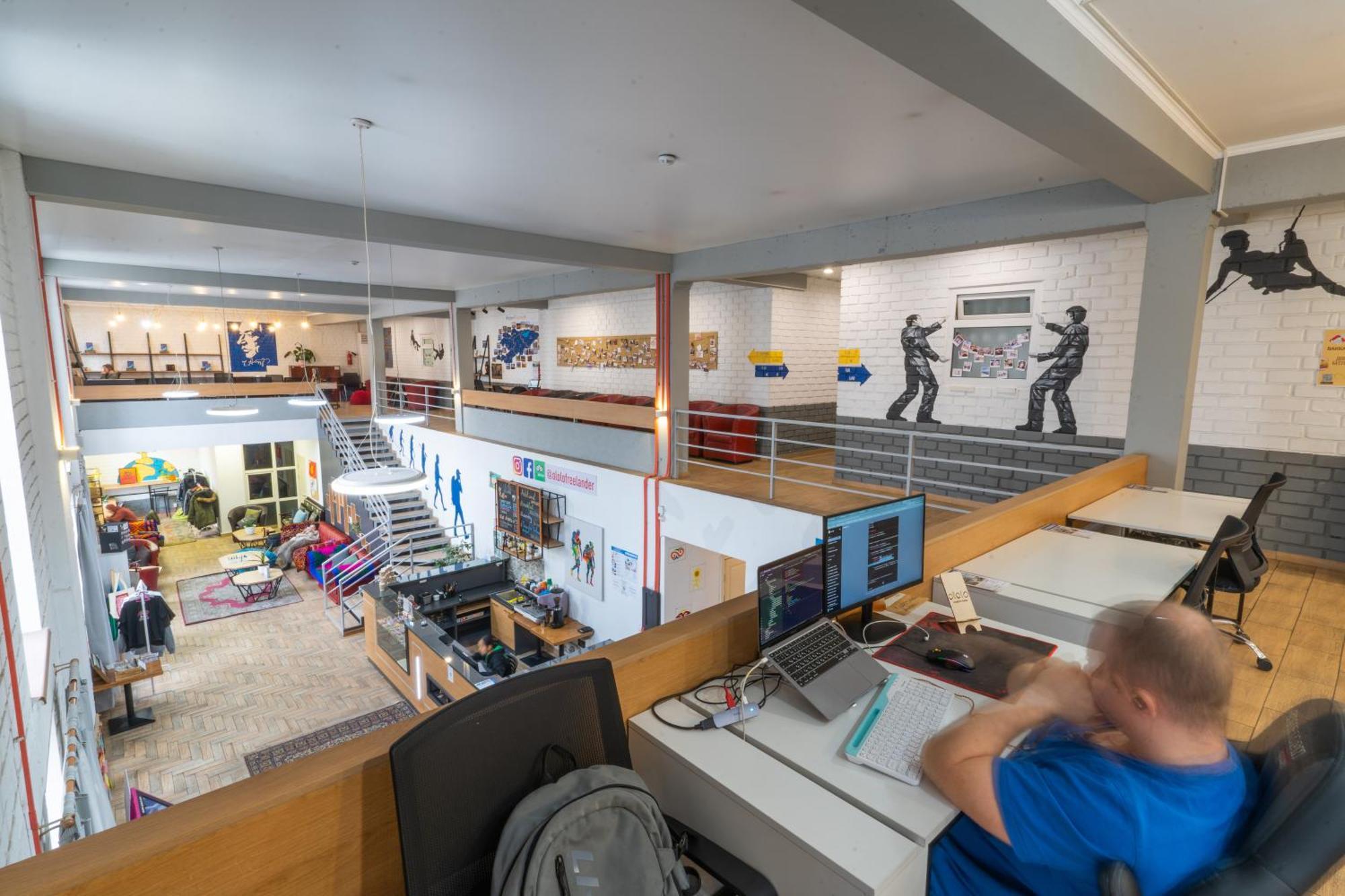 Ololofreelander Hostel&Coworking Bishkek Esterno foto