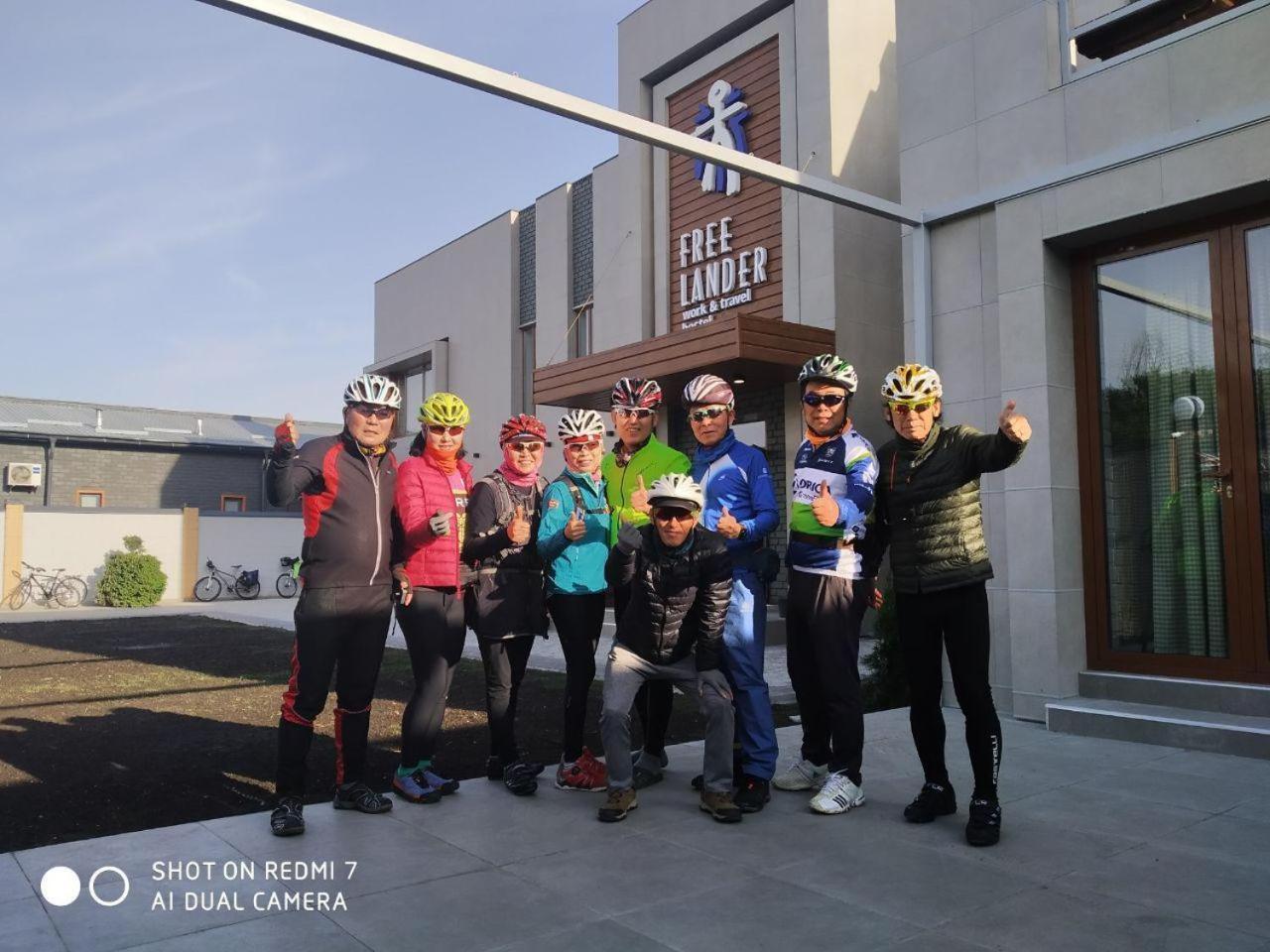 Ololofreelander Hostel&Coworking Bishkek Esterno foto
