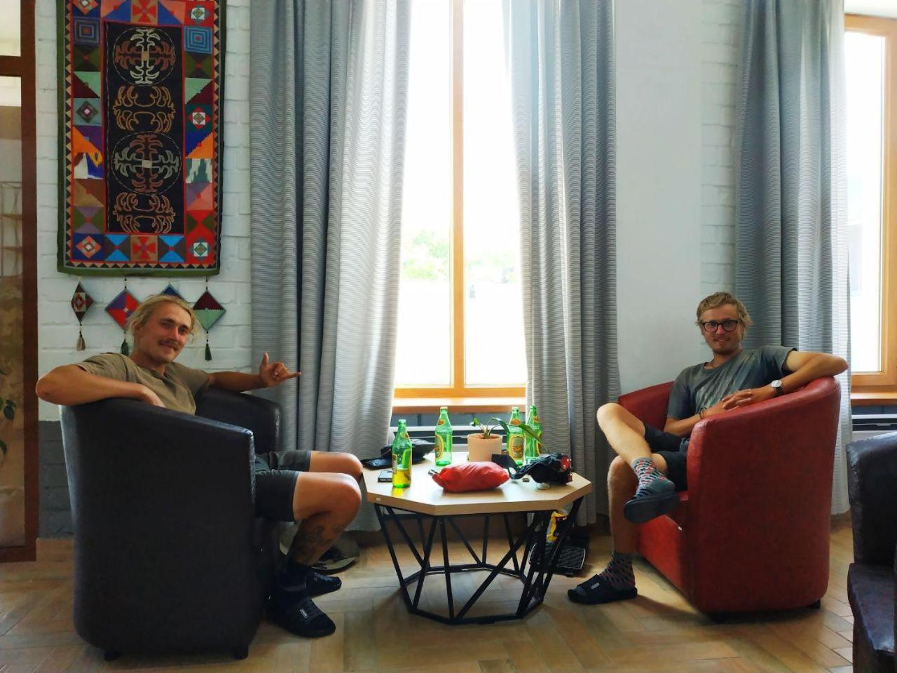 Ololofreelander Hostel&Coworking Bishkek Esterno foto